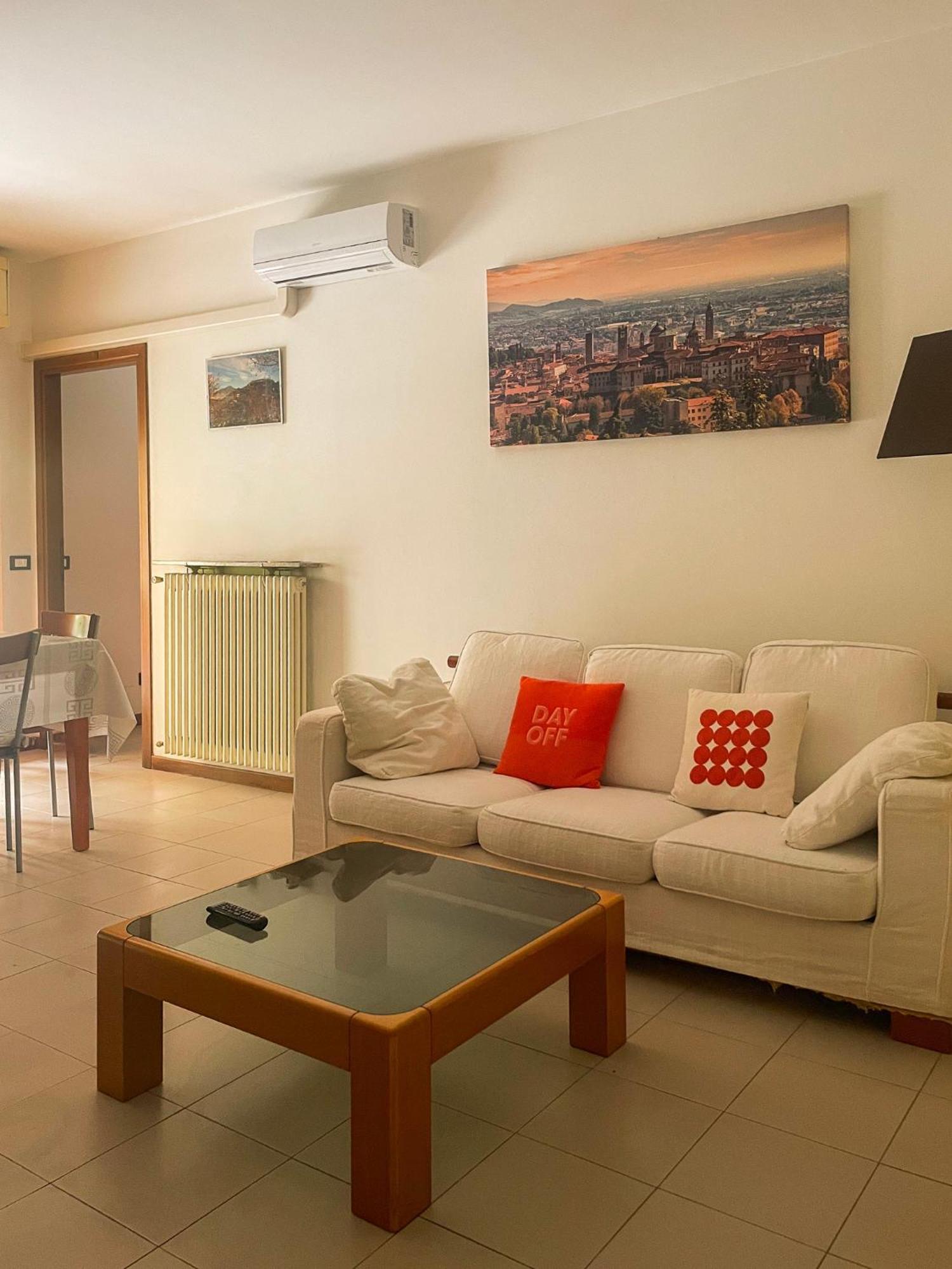 Appartamento Three Towers Bergamo Luaran gambar